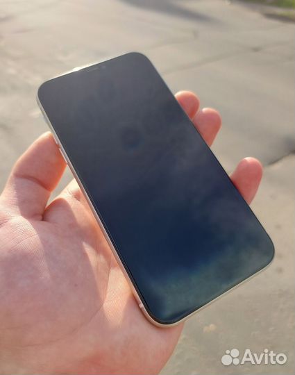 iPhone 11 256gb white (2 sim)