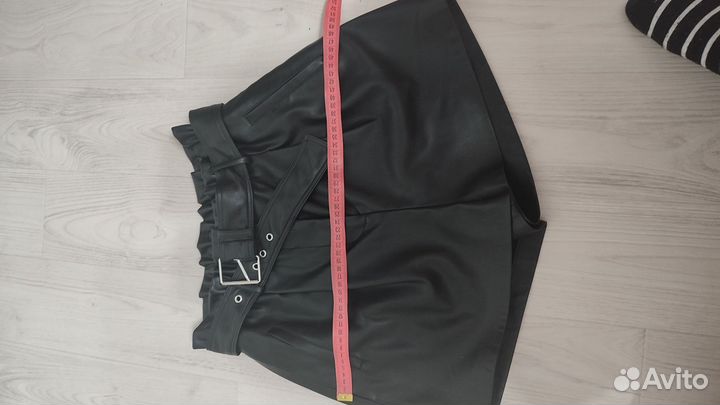 Кожаные шорты 46