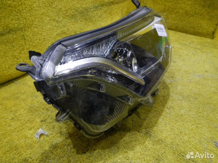 Фара левая Toyota RAV4