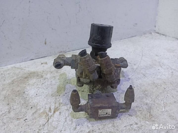 Клапан ускорительный