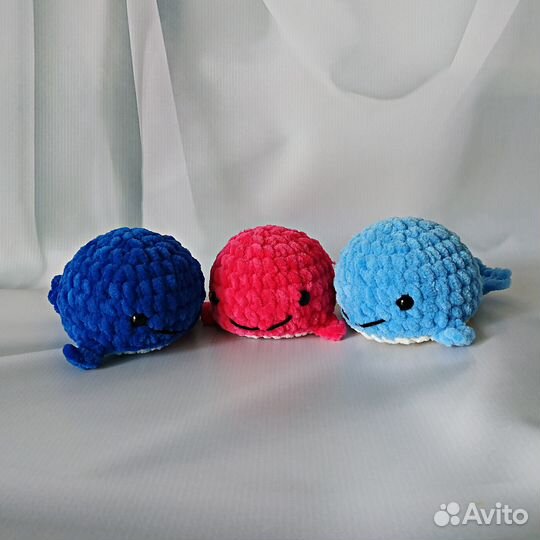 Вязаная игрушка брелок трансформер 