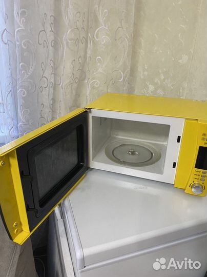 Микроволновая печь Candy