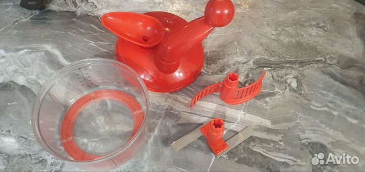 Комбайн «От шефа» Tupperware с крышкой