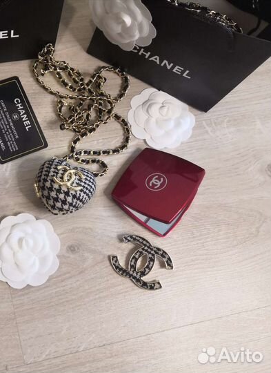 Зеркальце Chanel