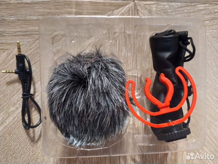 Продам запчасти/аксессуары от Boya by-mm1