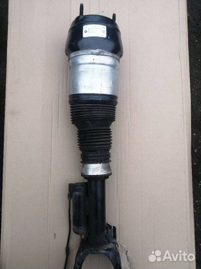 Пневмостойка передняя правая Mercedes-Benz X166