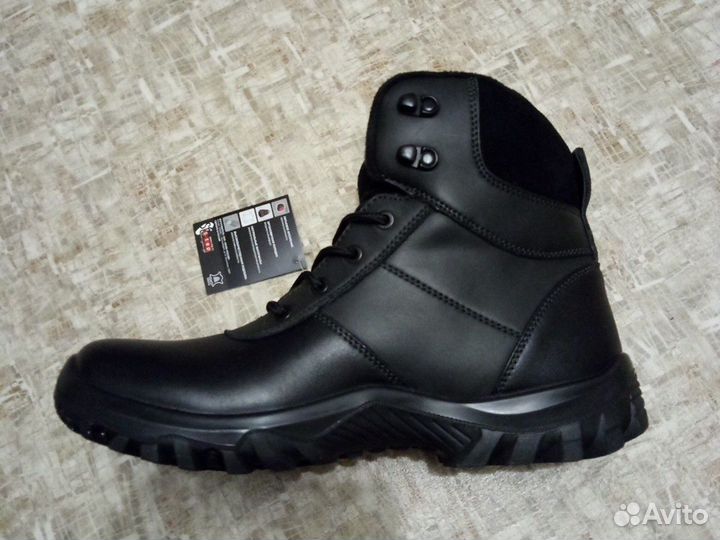 Ботинки кожаные высокие