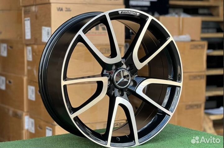 Новые разноширокие диски на Mersedes R20