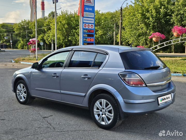 Opel Astra 1.6 AMT, 2010, битый, 180 000 км