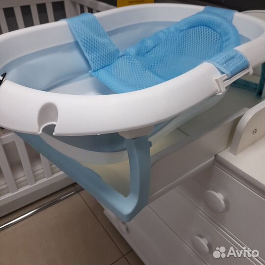 Ванночка для купания новорожденного