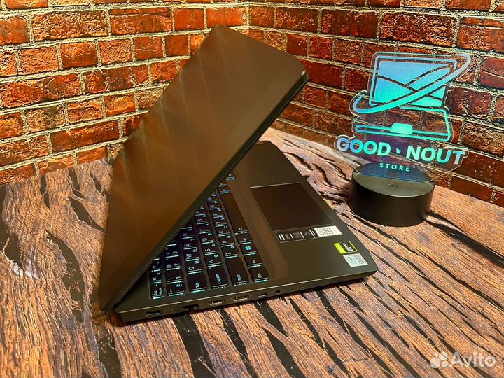 Lenovo Gaming i5 GTX 1650Ti 16GB 512SSD 120Hz