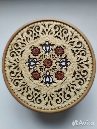 Деревянные шкатулки