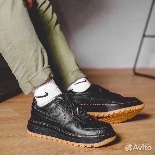 Кроссовки. Nike Air Force