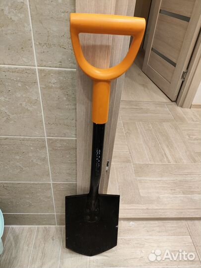 Лопата штыковая fiskars