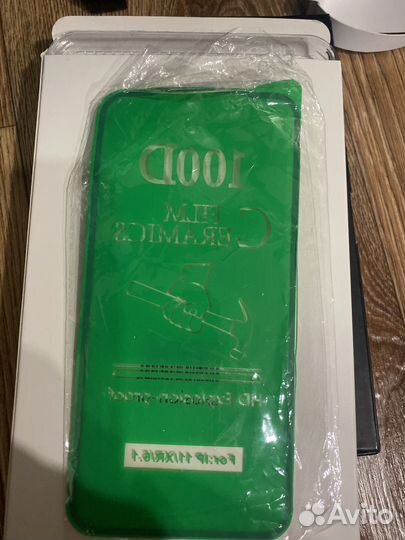 Защитное стекло iPhone 11