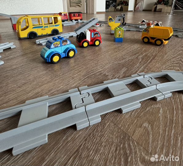 Lego duplo поезд+ 3 набора лего