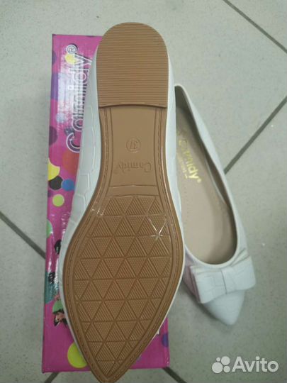 Балетки новые женские белые 38