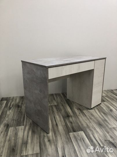 Стол письменный (Арт. Ст10)