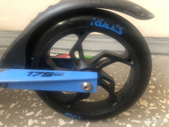 Самокат городской Roces 175 Man