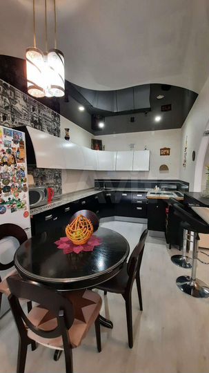 2-к. квартира, 73 м², 3/18 эт.