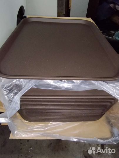 Подносы новые