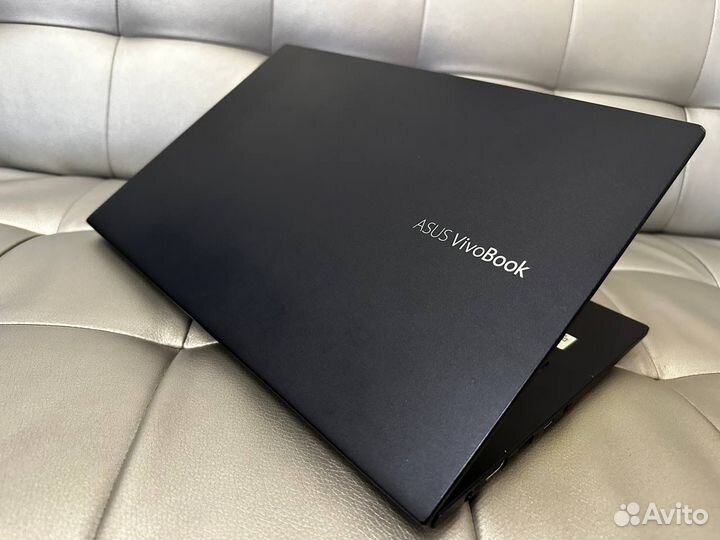 Asus ViviBook 14” i3 2.1GHz/ 4gb / 256gb ssd