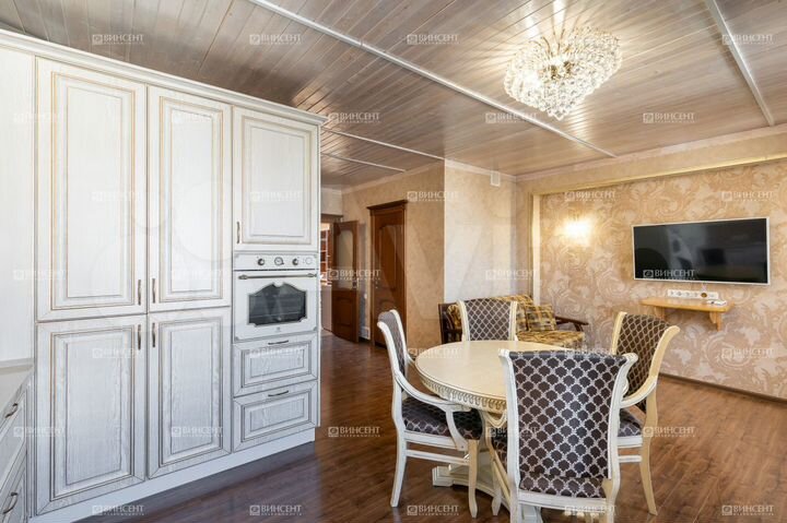 5-к. квартира, 168 м², 9/10 эт.