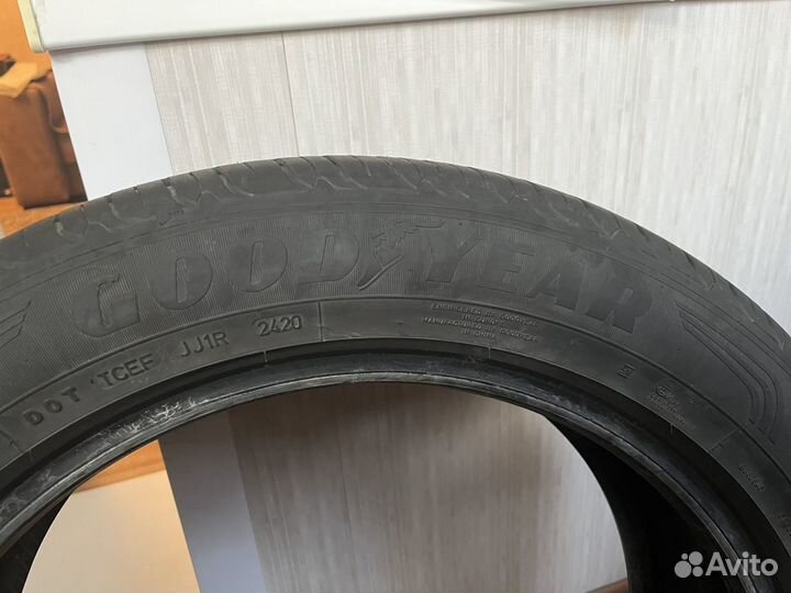 Goodyear EfficientGrip Performance SUV 225/55 R19 99V