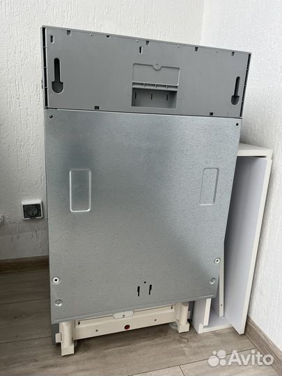 Посудомоечная машина Hotpoint-Ariston 45см