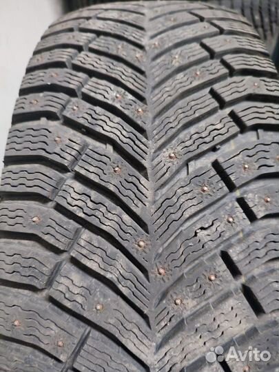 Michelin X-Ice North 4 SUV 235/55 R19 и 255/50 R19 105T