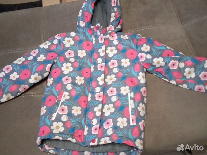 Пакет с детскими вещами