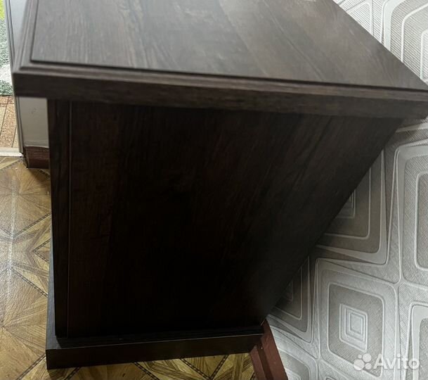 Тумба прикроватная