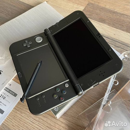 New Nintendo 3DS XL Black Metallic 32Gb