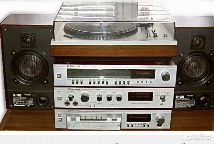 Музыкальный центр