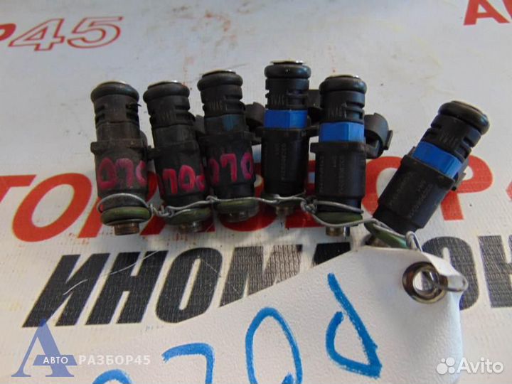 Форсунка инжекторная электрическая для Skoda Fabia