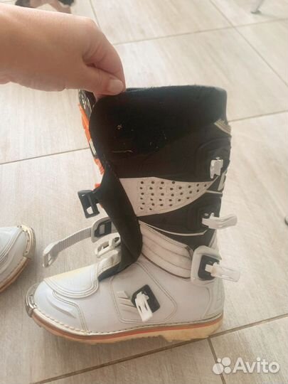 Мотоботы Gaerne SG-J для мотокросса и эндуро