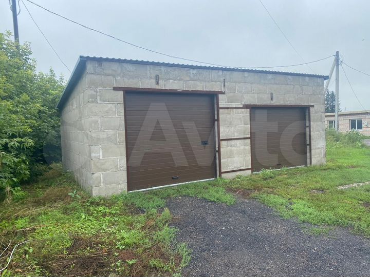 Гараж, > 30 м²