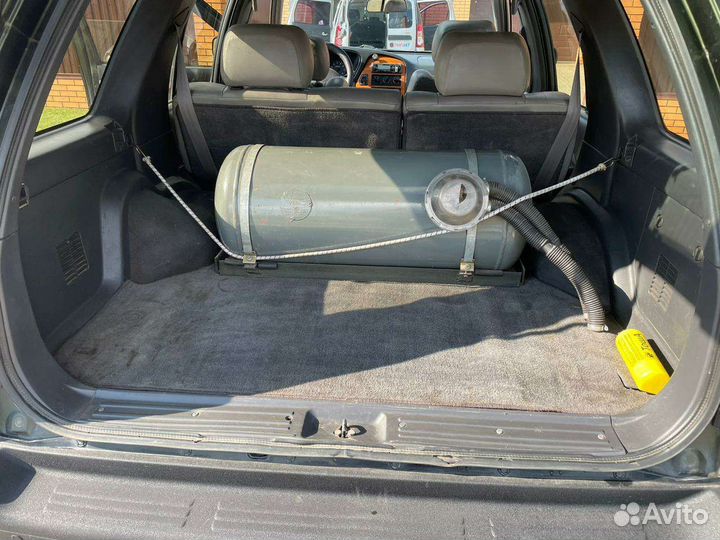 Nissan Pathfinder 3.3 AT, 1998, 188 000 км