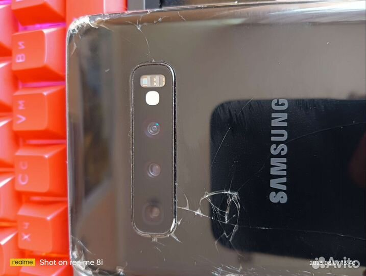 Телефон Samsung galaxy s10 plus