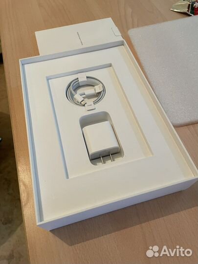 10.2» Планшет Apple iPad (2021) Wi-Fi 64 гб серый