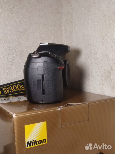 Nikon D300s Body (пробег 19тыс) Идеал
