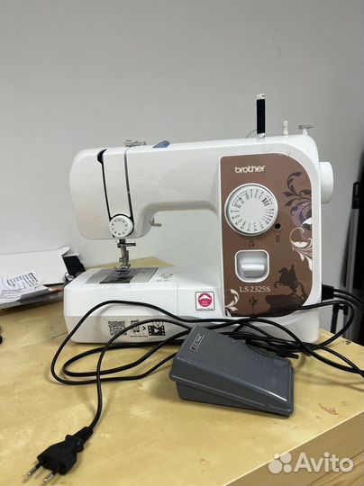 Швейная машинка brother