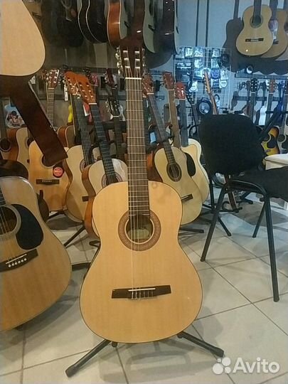 Гитара Hohner HC06N