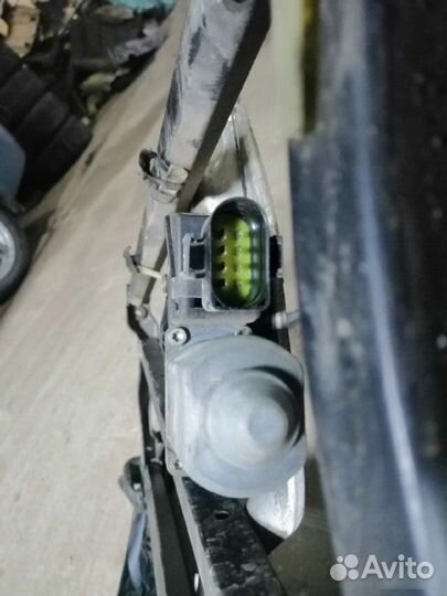 Стеклоподъемник задний правый Audi A6 C5