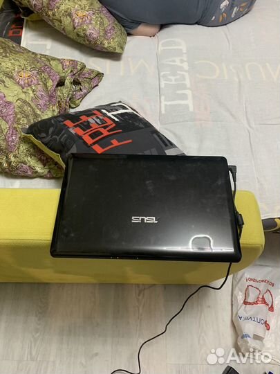 Ноутбук(разбит экран) на запчасти