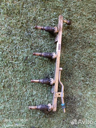 Топливная рампа Opel Astra 1.6 Z16XE1