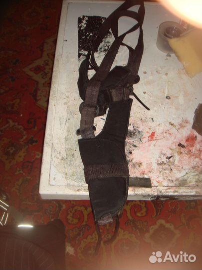 Подмышечный держатель пистолета