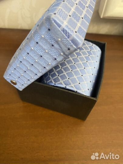 Мужской набор: галстук и зажим