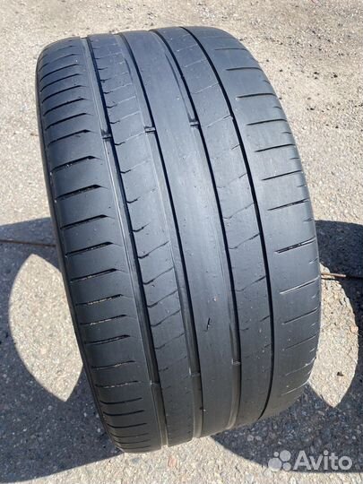 Pirelli P Zero PZ4 325/30 R23