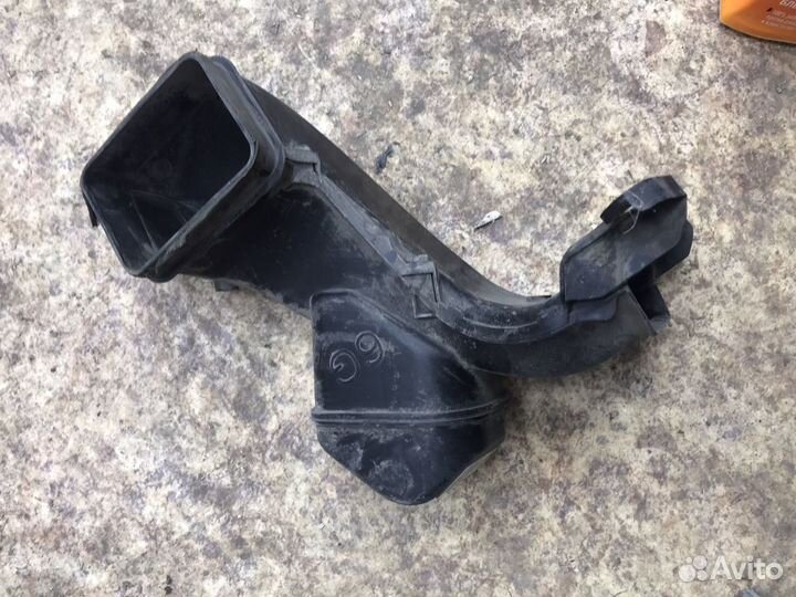 Патрубок воздушного фильтра Camry V70 Toyota